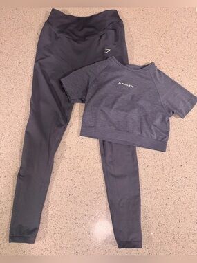 Alphalete Blue Crop Top Gymshark Gray/blue Active Leggings bundle Small